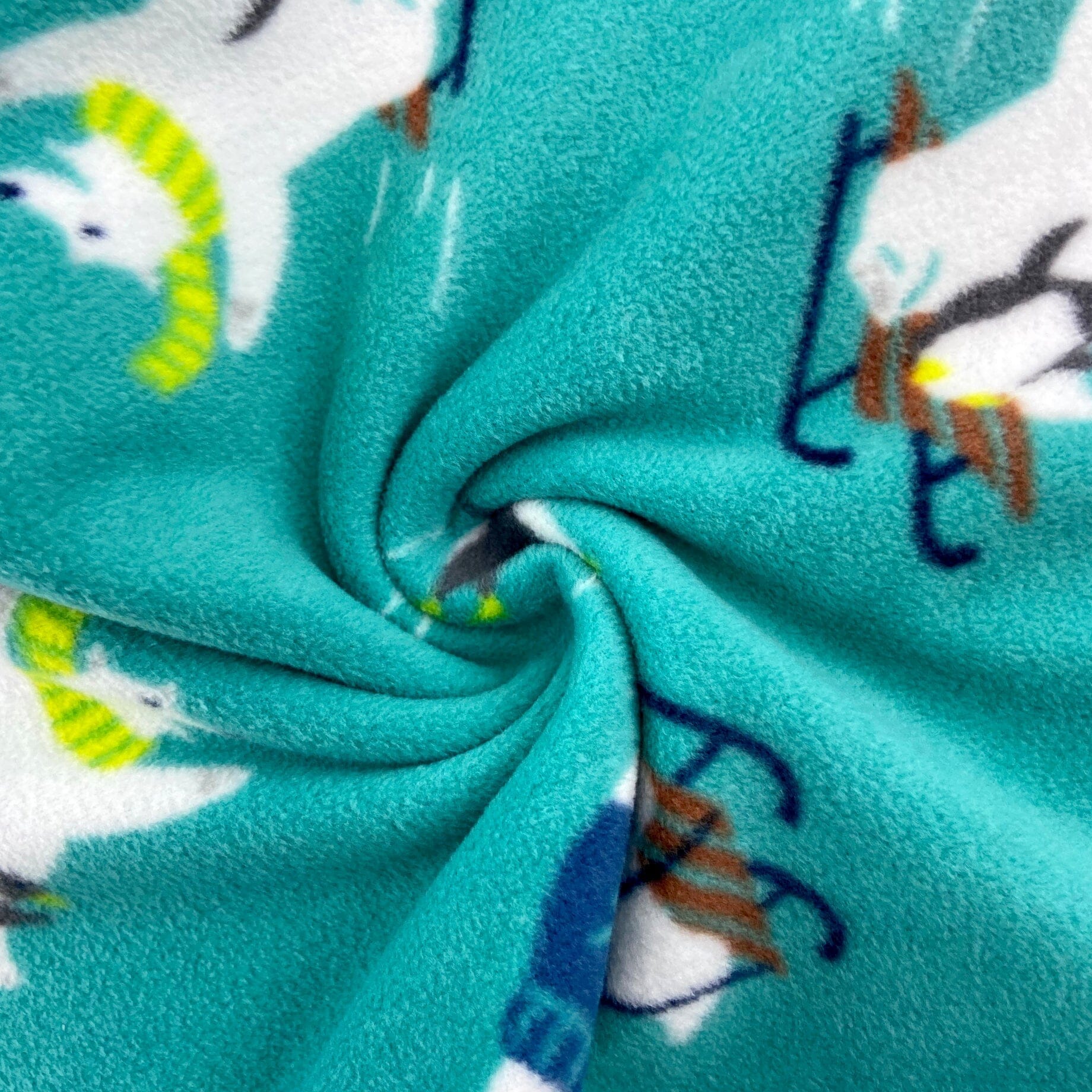 Men's Fun Polar Bear & Penguin Sledding Patterned Fleece Pajama Pants