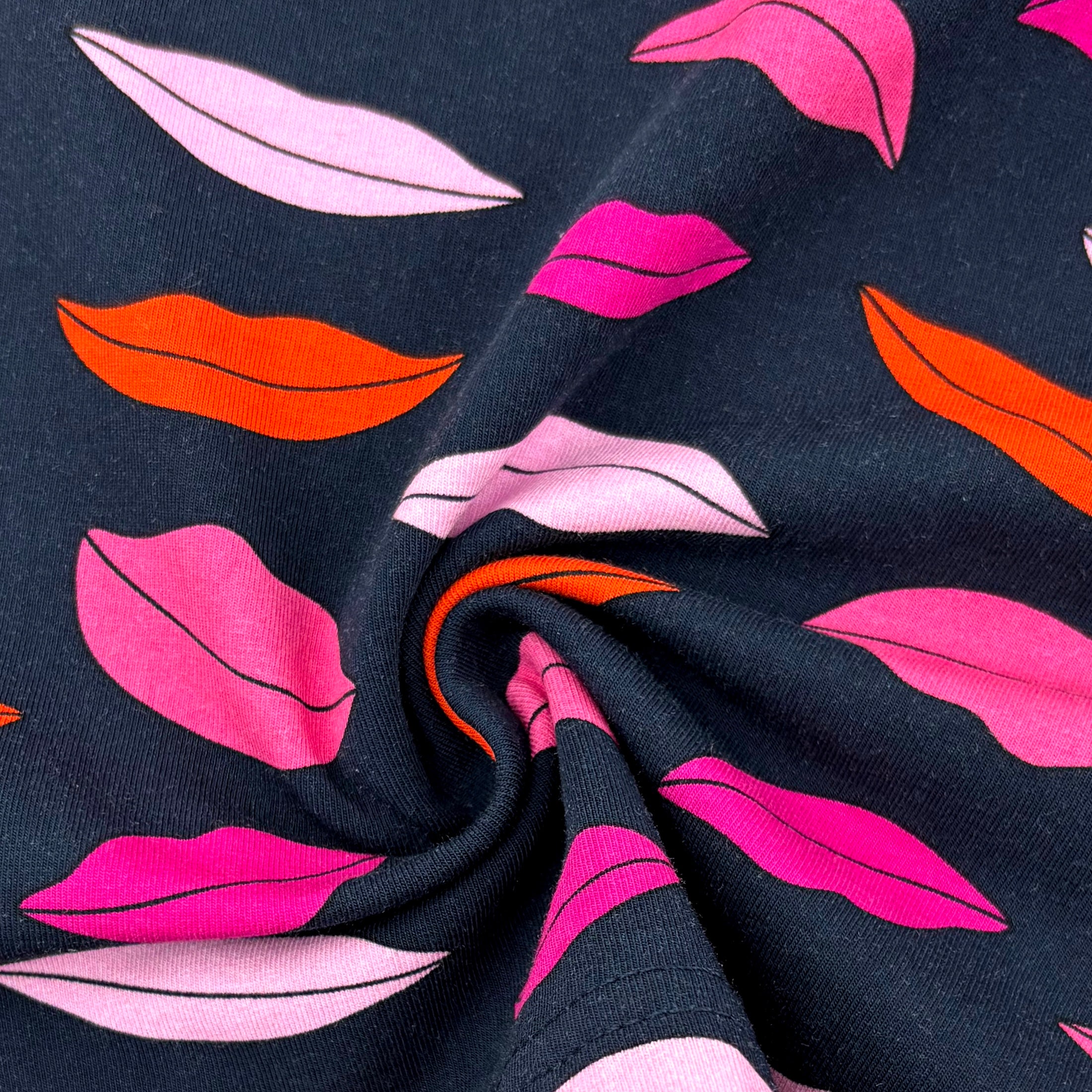 Men's Soft Comfy Smiling Lips All Over Print Love Themed Pajama Shorts