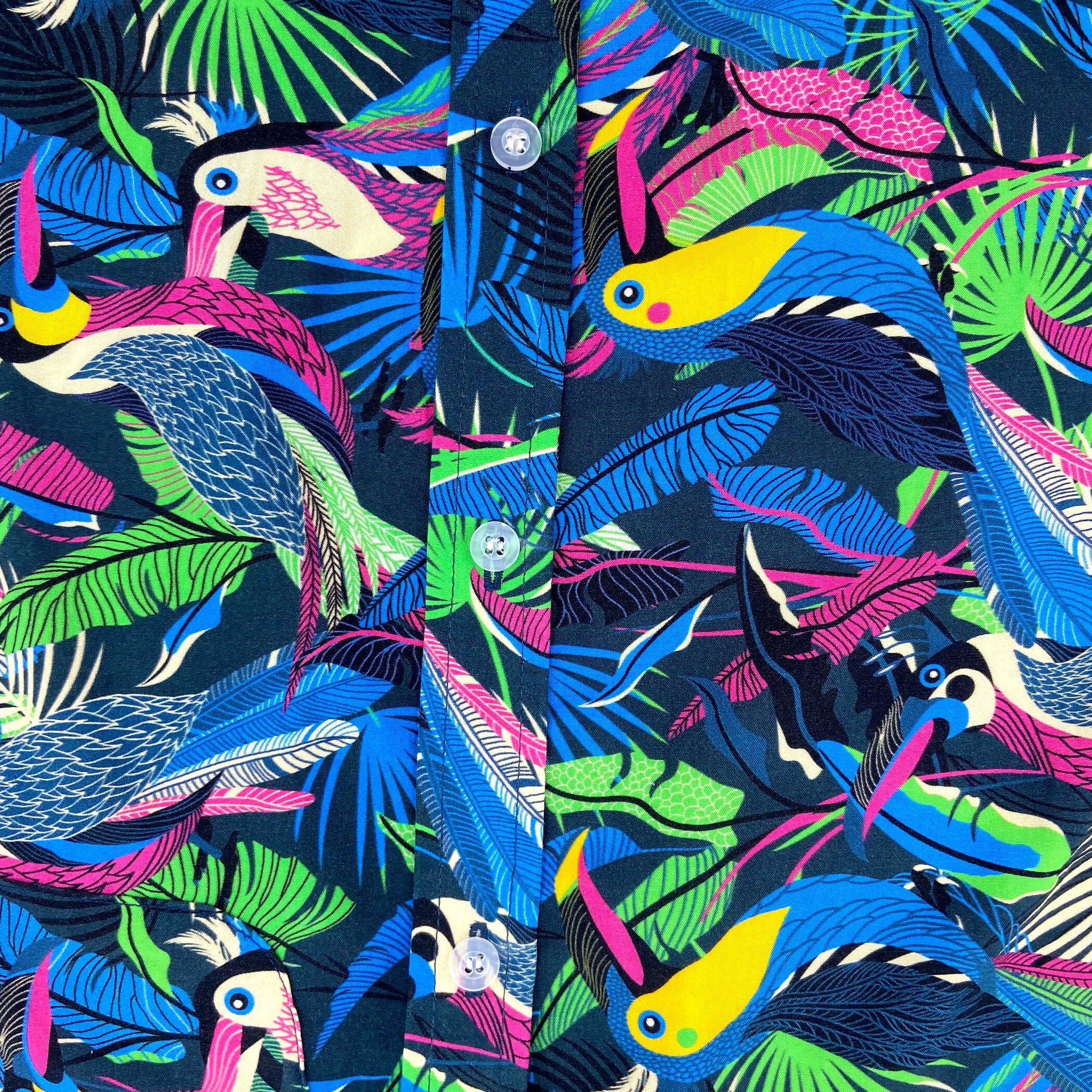 Men's Colorful Tropical Toco Toucan Birds Patterned Button Down Shirt