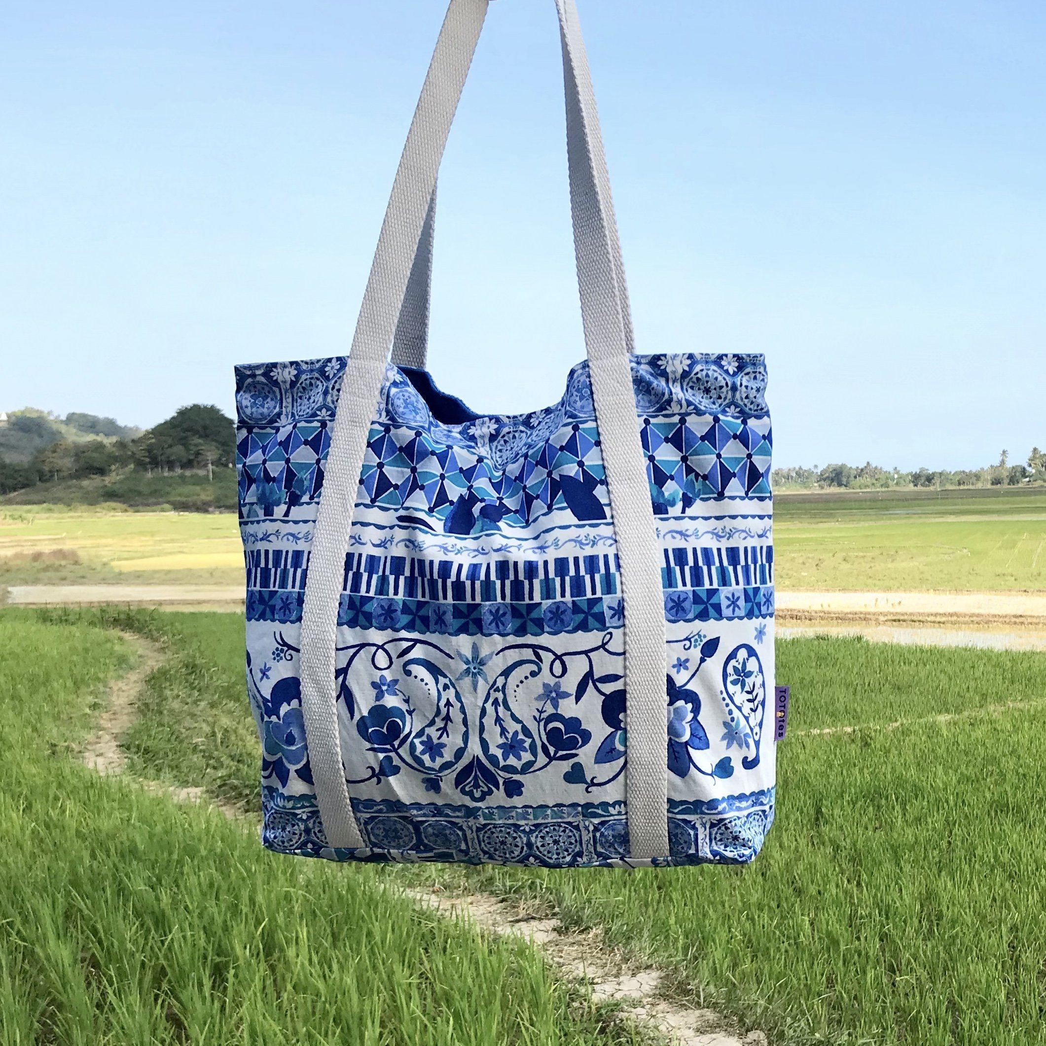 Blue White Floral Paisley Mosaic Print Large Market Shoulder Shopper Tote Bag