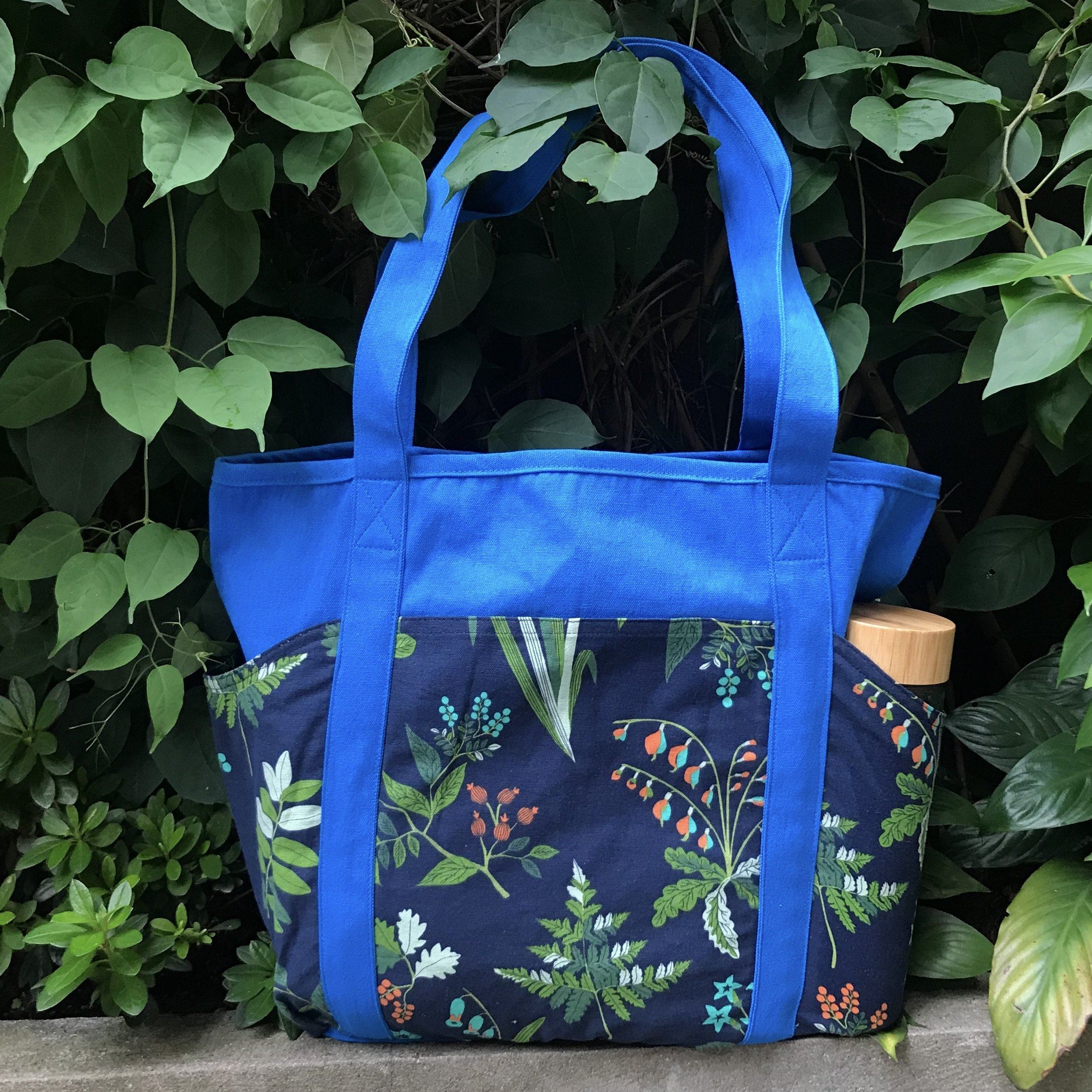 Blue Floral Plant Succulent Print Cotton Weekend :Tote Bag with Pockets