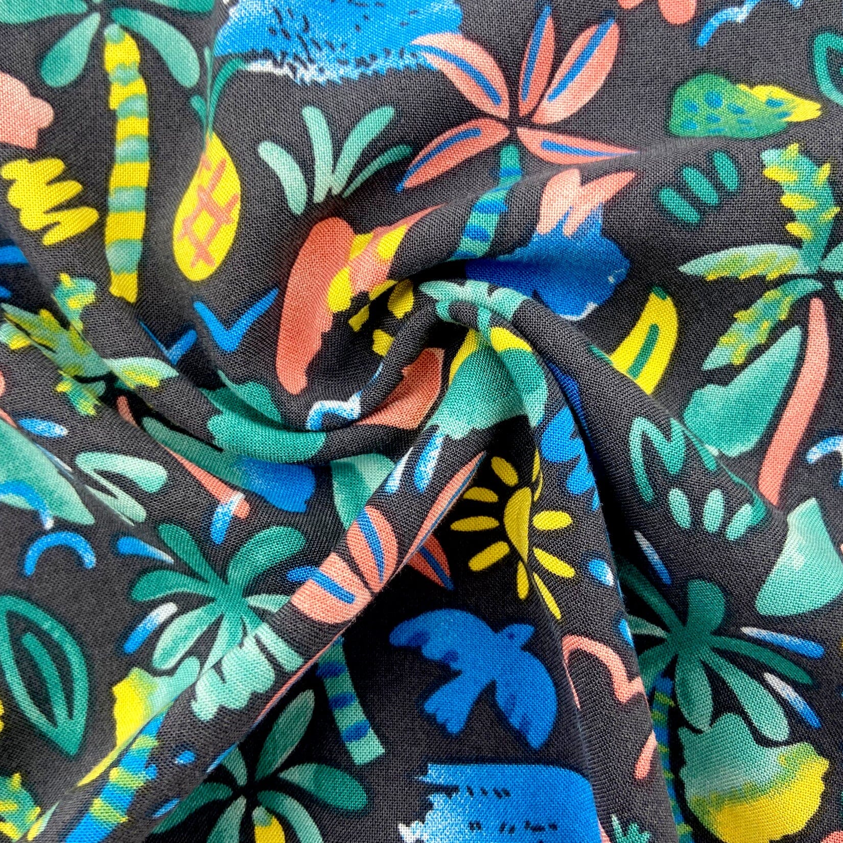 Men's Colorful Abstract Palm Tree Print Soft Button Down Aloha Shirt